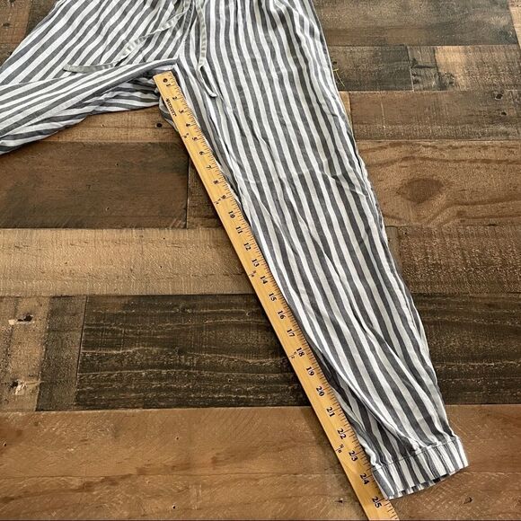 Victoria’s Secret Grey & White Striped Tapered Flannel Pajama Bottoms Sleepwear - Picture 7 of 10